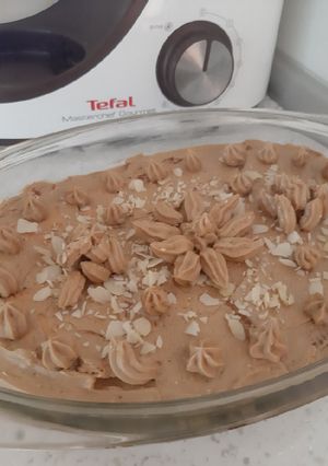 Una foto de Tarta de galletas con crema Nescafé (receta fácil y rica)