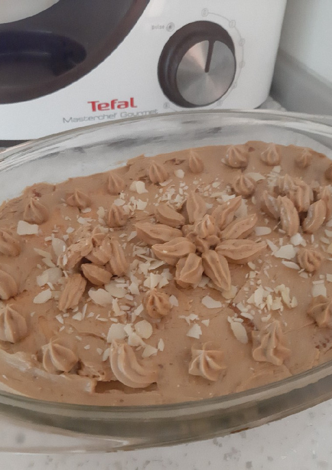 Una foto de Tarta de galletas con crema Nescafé (receta fácil y rica)