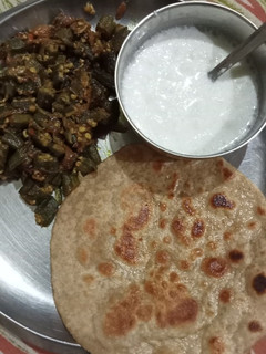 कुरकुरी भिंडी (Kurkuri Bhindi recipe in hindi) रेसिपी मुख्य फोटो
