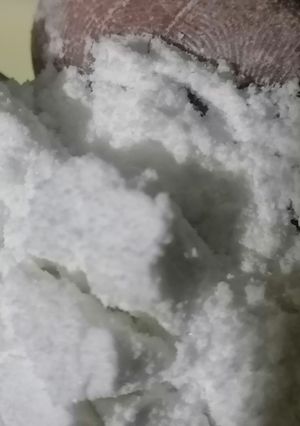 A picture of Icing sugar homemade.