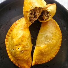 A picture of Nigerian Baked Meat Pie.