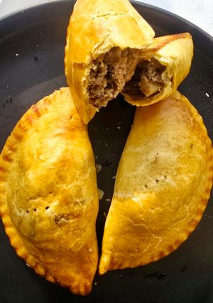 A picture of Nigerian Baked Meat Pie.