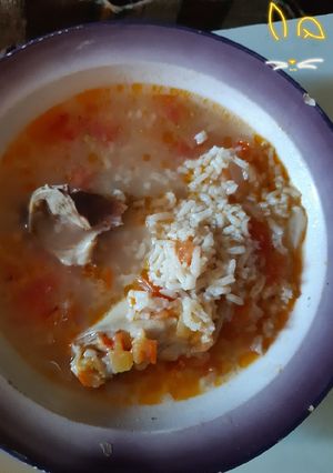 Una foto de Menudencias con sopa