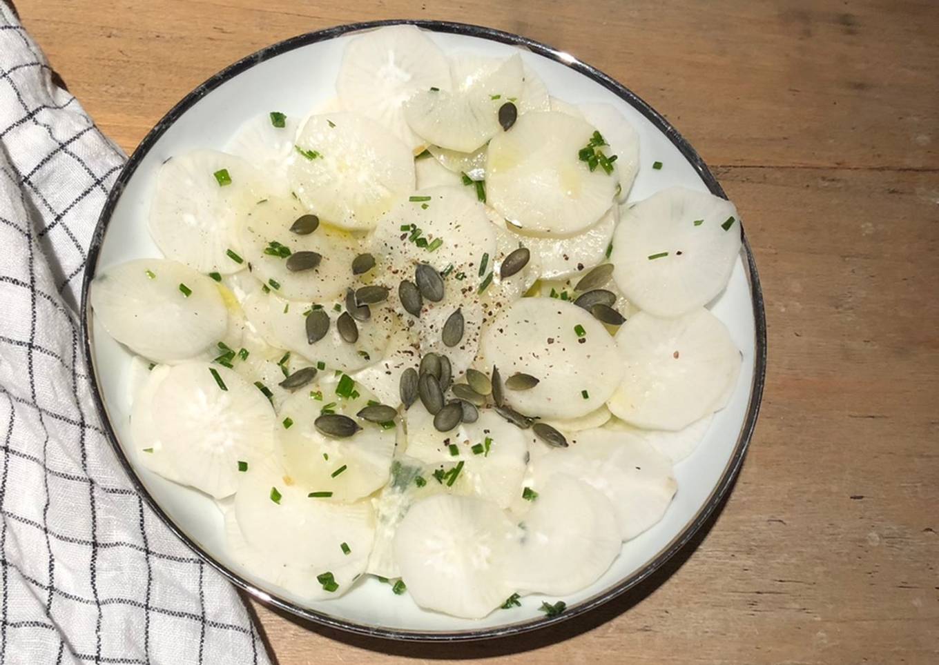 Carpaccio de radis noirs