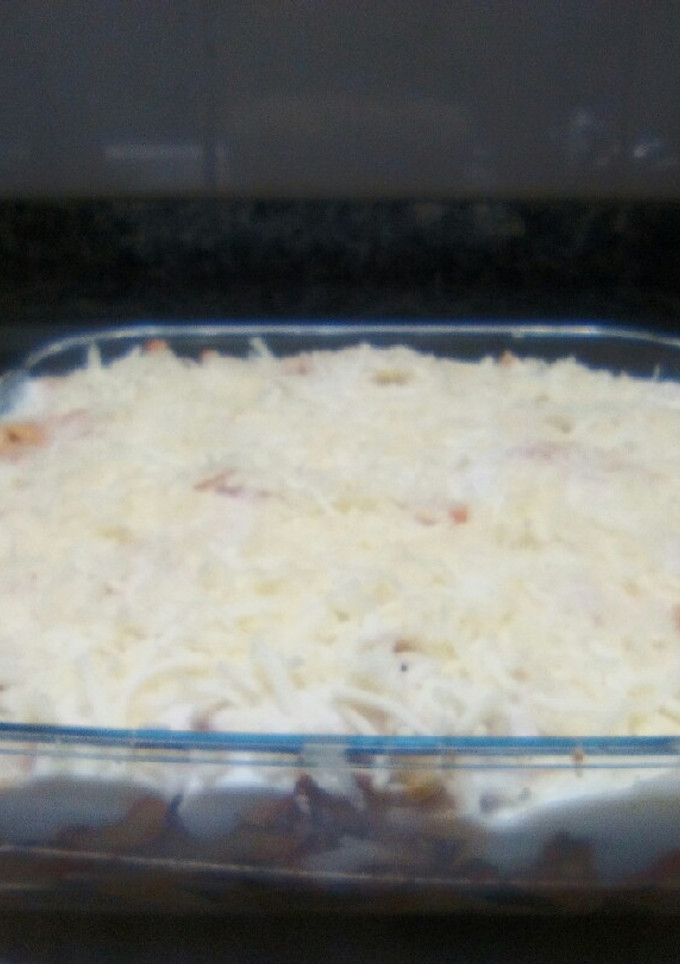 Una foto de Macarrones con salsa de setas y bechamel gratinados