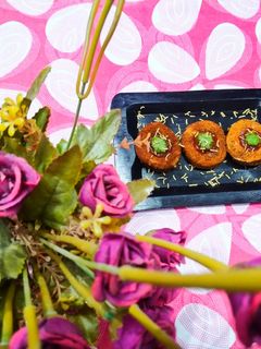 सेव-पूरी सैंडविच (Sev-puri Sandwich recipe in Hindi) रेसिपी मुख्य फोटो