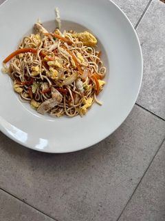 Φωτογραφία της συνταγής Noodles με κοτόπουλο και λαχανικά. 🍜