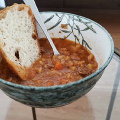 A picture of Slow Cooker Beef barley soup.