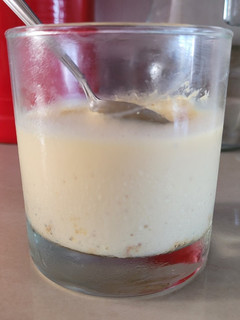 Una foto de Mousse de maracuya