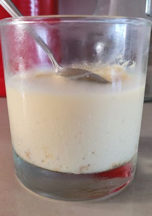 Una foto de Mousse de maracuya