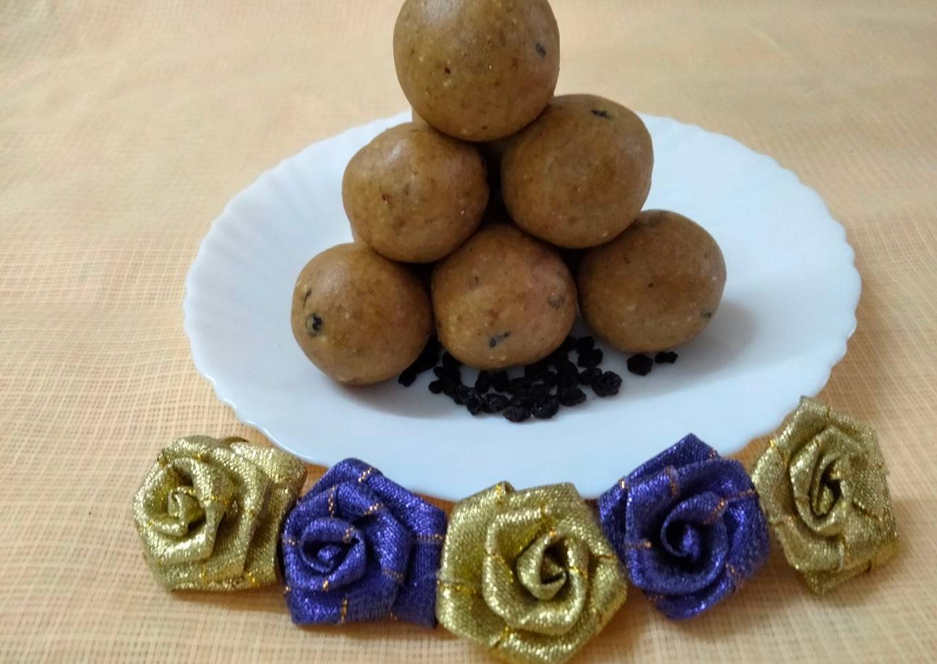 Sattu blueberry nutty Laddu