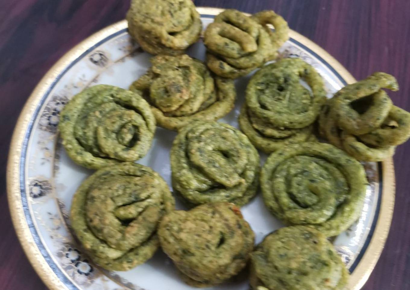 Bola tahu bayam