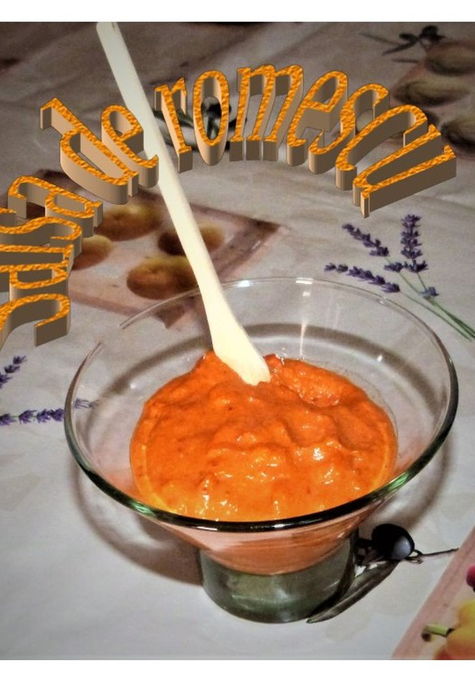 Una foto de Salsa de romescu