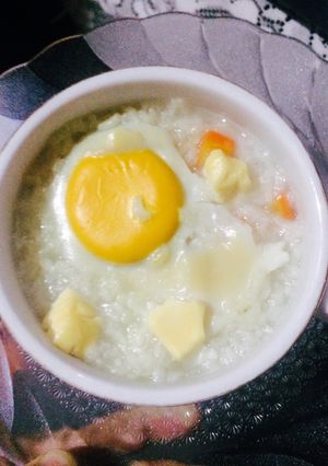 Foto resep Bubur nasi telur ayam kampung+keju (Mpasi 9m)