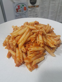 Una foto de Macarrones con atún