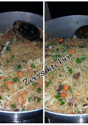 A picture of Jollof rice is a bae.