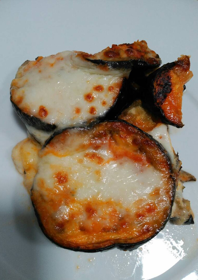 Una foto de Berenjena al horno con mozzarela