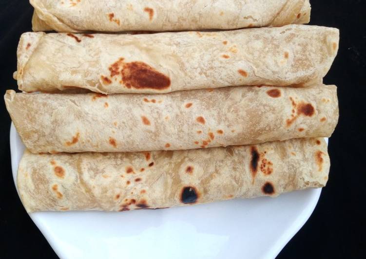 Recipe of Awsome Soft layered chapatti Cooking Basics for Newbies