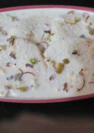 A picture of Bread Rasmalai.