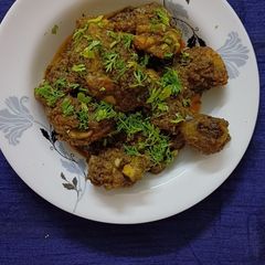 A picture of Kolhapuri special chicken masala.