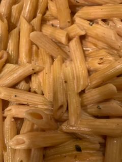 صورة لوصفة بينك باستا سريعه ولذيذه🍜