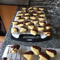 A picture of Rosemary shortbread cookies.