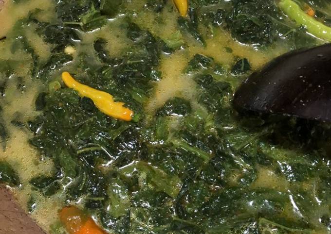 Langkah Mudah untuk Membuat Sayur daun singkong kuah kuning Anti Gagal