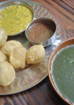 पाणीपुरी (pani puri recipe in marathi) रेसिपी चे मुख्य फोटो