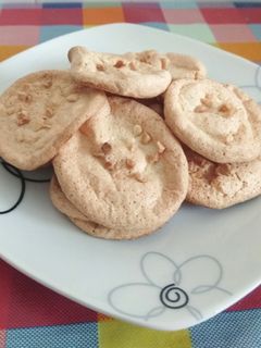 Una foto de Merengues de almendras