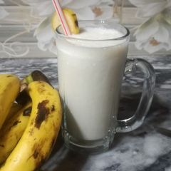 A picture of Banana milkshake.