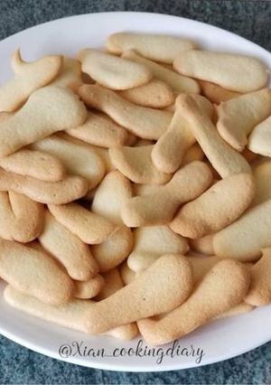 A picture of Homemade Lady Fingers (for Tiramisu).