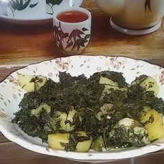 A picture of Aloo palak ki bhujya.