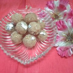 A picture of Coconut beetroot laddoo.