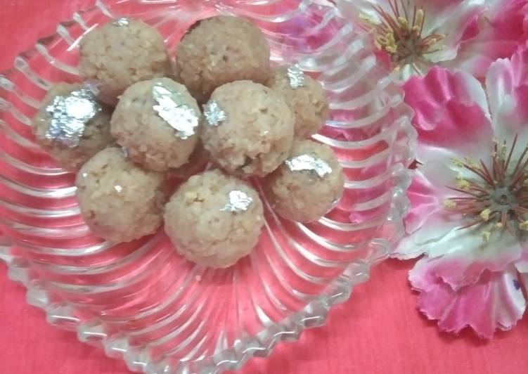 Steps to Prepare Homemade Coconut beetroot laddoo