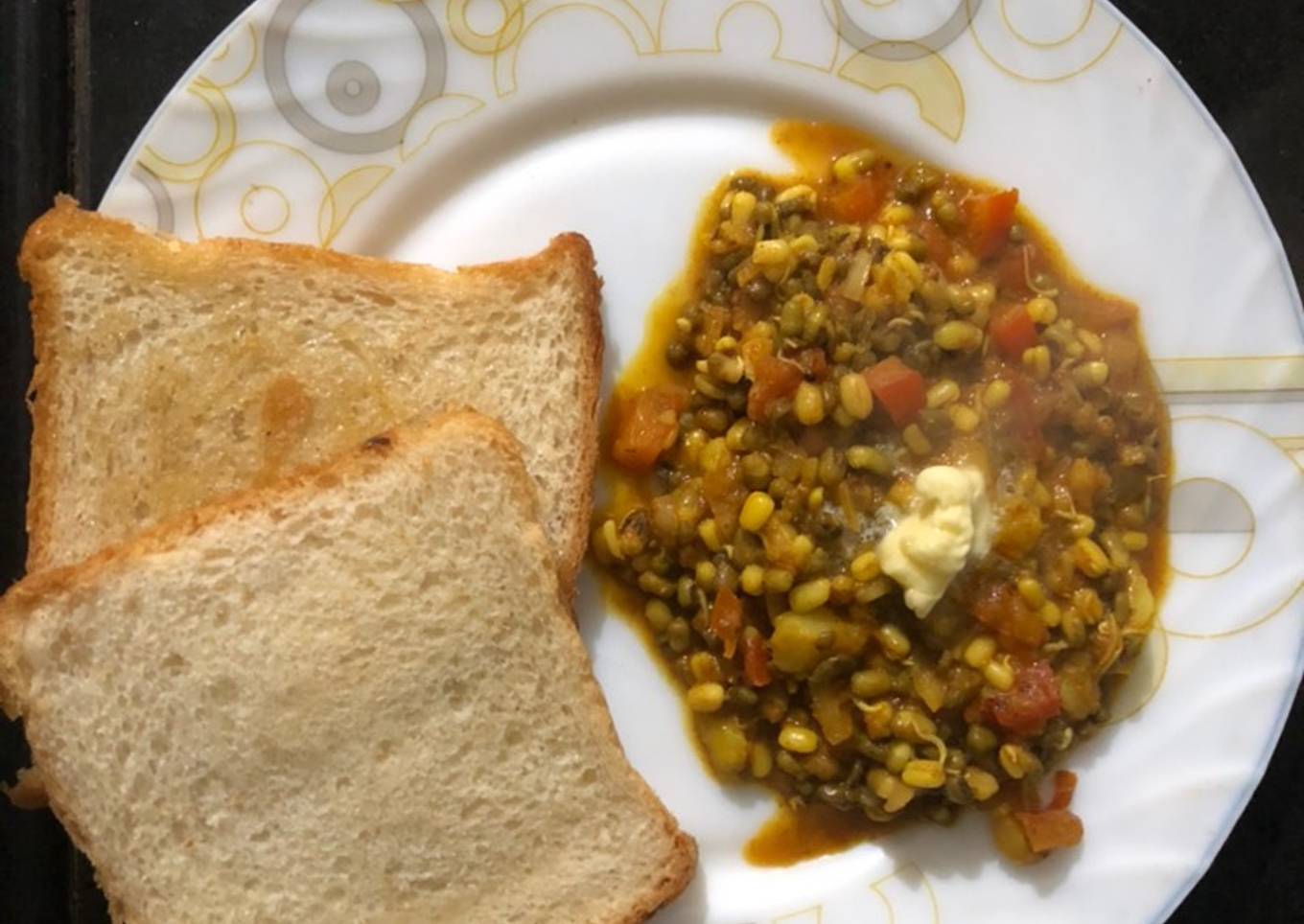 Recipe of Any-night-of-the-week Sprout Mung Bhaji
