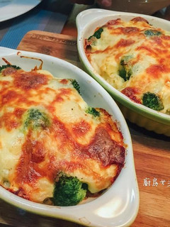 焗烤白醬雙色花椰菜 的食譜成品照片