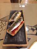 Tosta de boquerón con olivada y tomate 🍅fresco