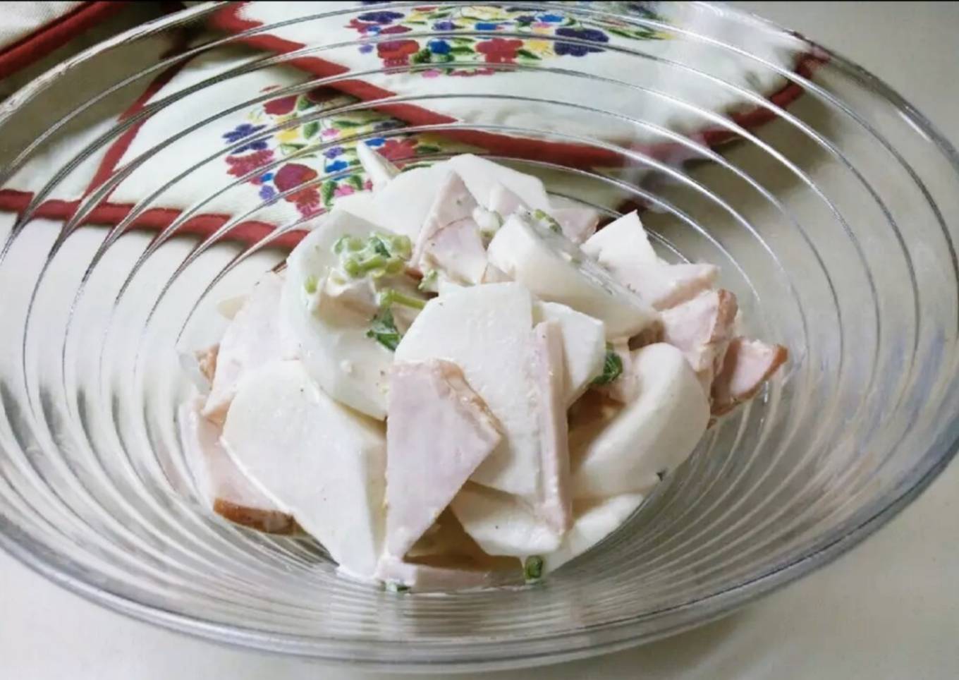 Japanese turnip salad
