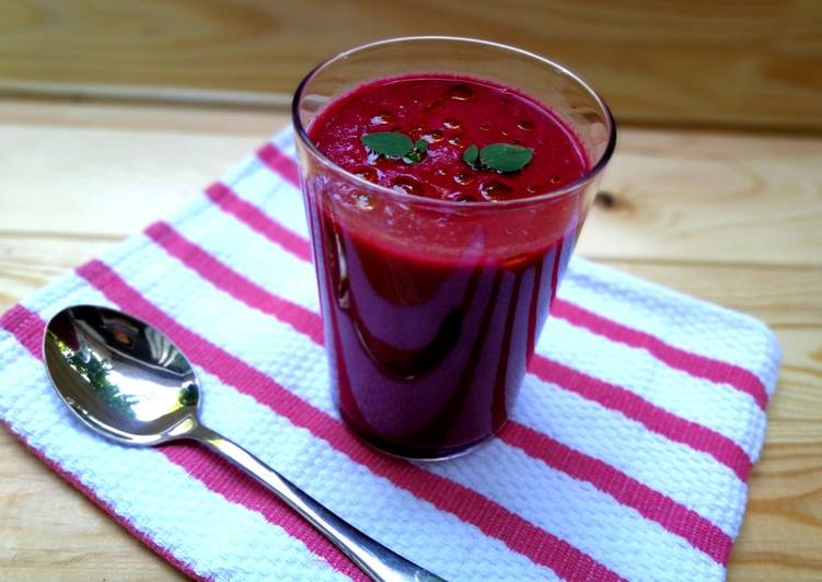 Gazpacho detox de remolacha fresca