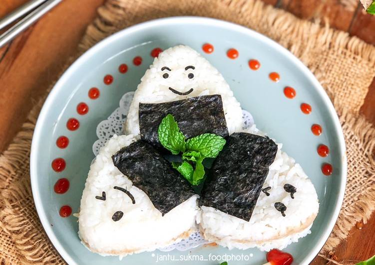 onigiri-tuna-mayo