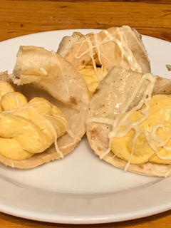 A picture of Pumpkin Tacos Dessert.