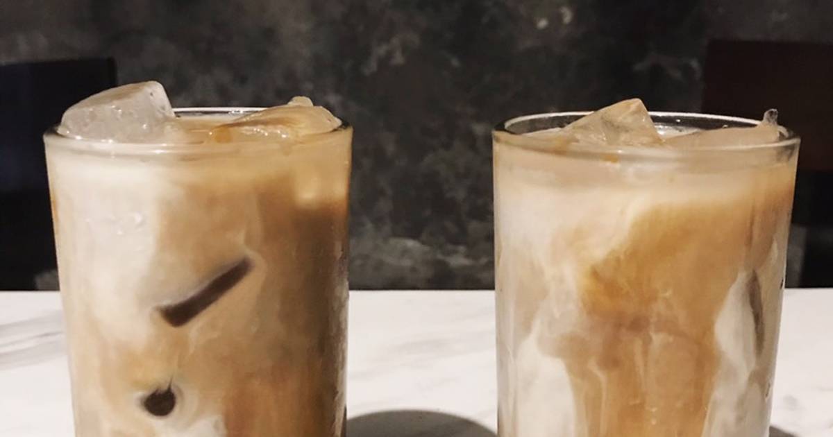 Resep Es Kopi Susu Gula Aren oleh avkitchen - Cookpad