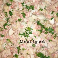A picture of Potatoes salad.