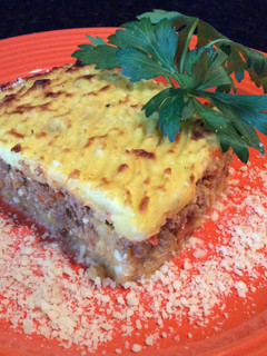 A picture of Meat and Potato Pie (Pastel de Papas).