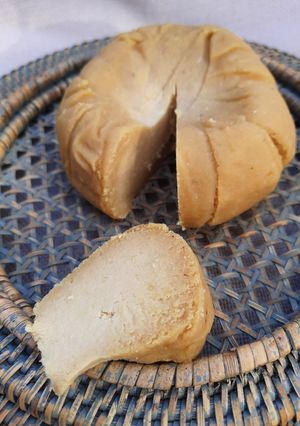 Una foto de Queso curado vegano