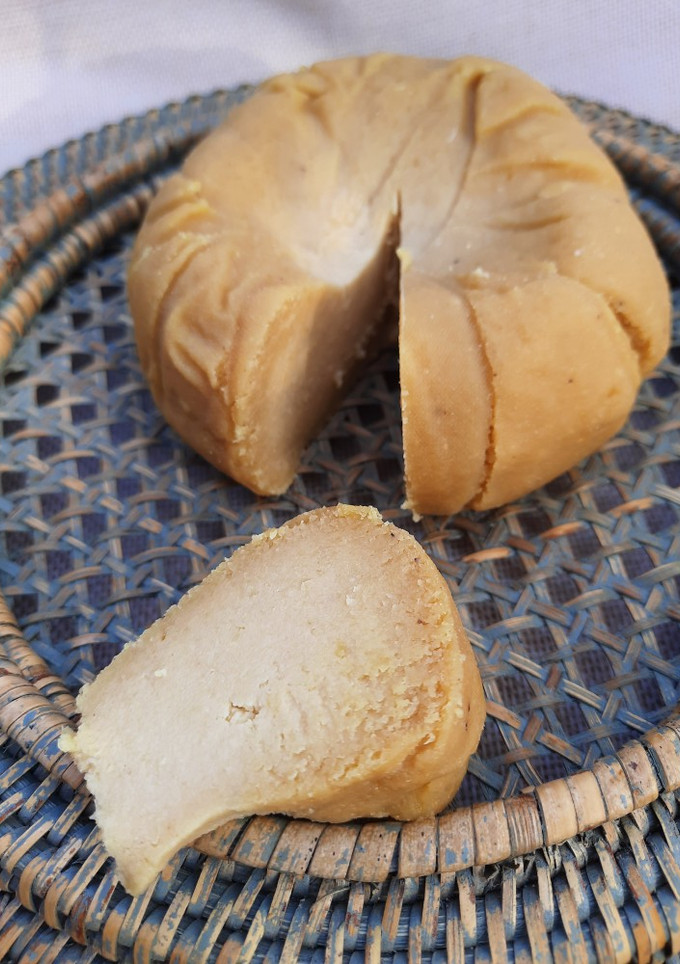Una foto de Queso curado vegano