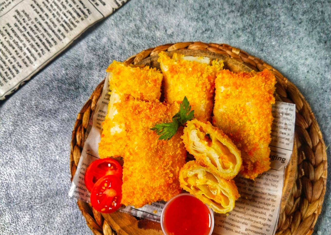 Risoles (Ayam, kentang, wortel)