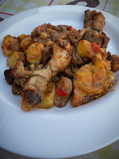 Una foto de Pollo con patatas!!