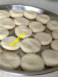 नारियल पेड़े(nariyal pedha recipe in hindi) रेसिपी मुख्य फोटो
