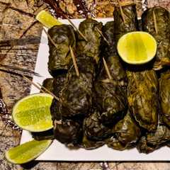 Una foto de HOJITAS De Acelga🥬Rellenas con Arroz y 🍅🌶️🍋‍🟩🧅Vegetales...!